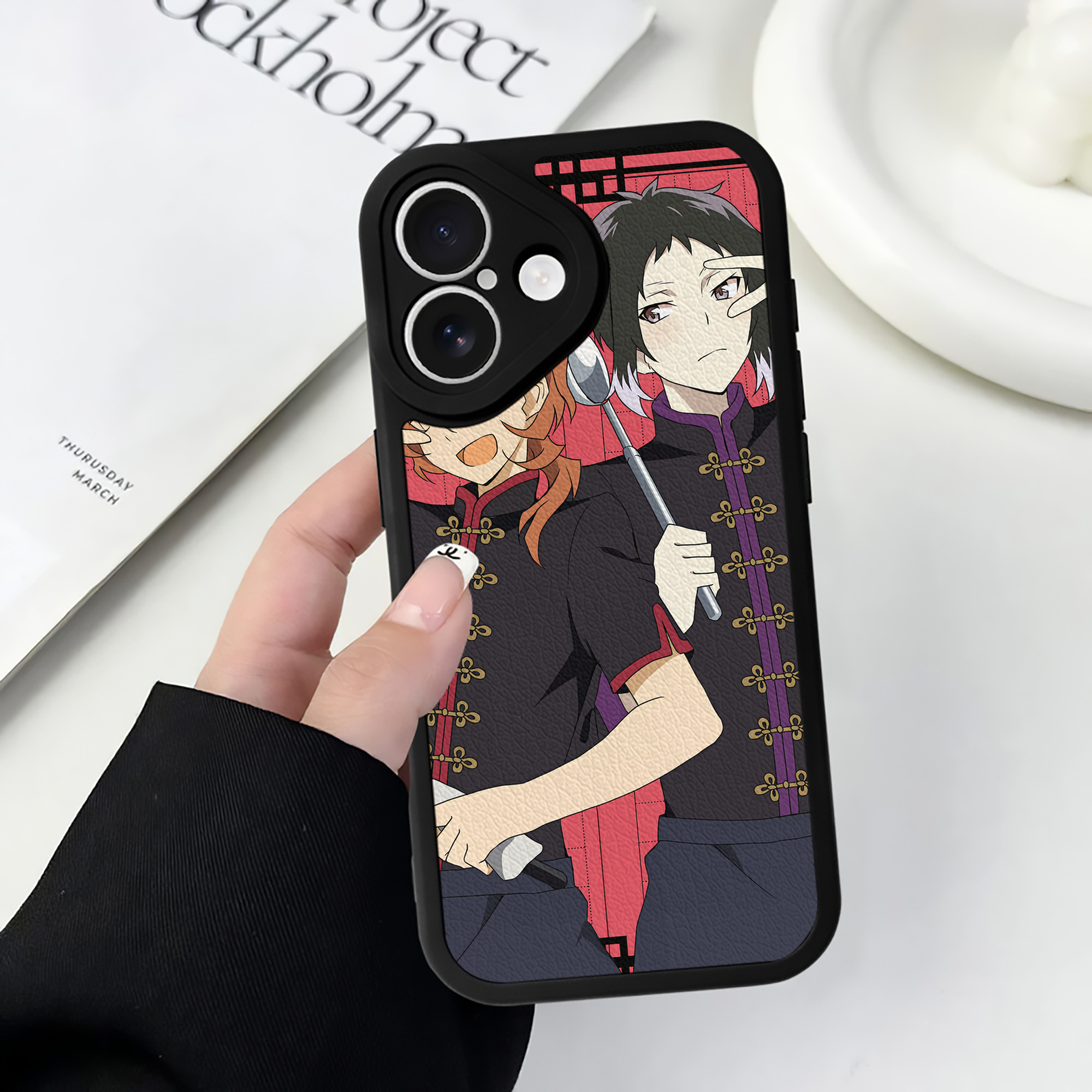 （画像用） 文豪ストレイドッグス Bungo Stray Dogs 【iPhone 16シリーズ対応】シリコンスマホケース（レザー調） 材質：シリコン